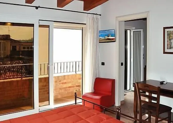 Antica Interamnia Alojamento de Acomodação e Pequeno-almoço 3*